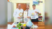 पितृपक्ष महासंगम 2026 के लिए महावीर इंटर कॉलेज के छात्र अनीश कुमार का लोगो चयनित, स्कूल ने किया सम्मानित