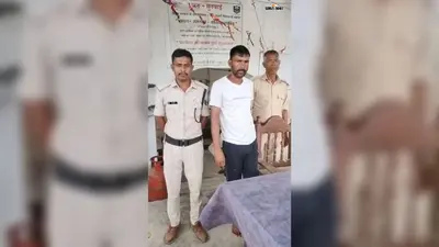 पुलिस देखते ही छत से कूदा पिस्तौल लहराने का आरोपी, पैर टूटा तो दबोच लिया गया, न्यायिक हिरासत में भेजा गया