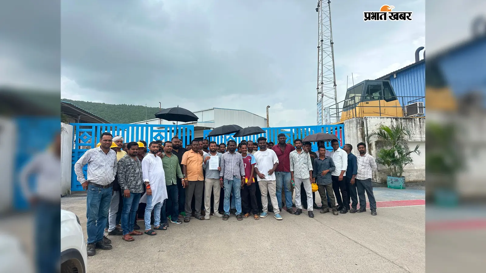आदिवासी छात्र एकता का एक प्रतिनिधिमंडल कंपनी प्रबंधन से मिला | Prabhat Khabar Network आदिवासी छात्र एकता का एक प्रतिनिधिमंडल कंपनी प्रबंधन से मिला | Prabhat Khabar Network