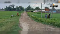 महुआरा-इटवा-कुरमा सड़क जर्जर, बरसात में बढ़ी ग्रामीणों की परेशानी
