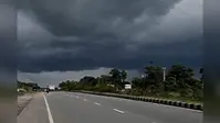 हल्की बारिश और घने बादलों के साथ हुई सुबह की शुरुआत, उमस से राहत; जानें सभी प्रखंडों का हाल