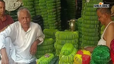 चेनारी बाजार में सावन की बहार, हरी चूड़ियों-श्रृंगार सामान की बढ़ी मांग