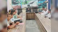 छौड़ाही में प्रगणकों व पर्यवेक्षकों की बैठक, डिजिटल डेटा संग्रहण और डीसीएचबी कार्य की समीक्षा