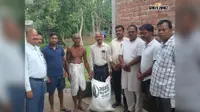 चंदवारा में सांसद श्राद्ध सहयोग अभियान, दो परिवारों को सौंपा गया किट