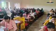 गोपालगंज: JPU स्नातक सेमेस्टर-3 की परीक्षा शांतिपूर्ण, पूर्ववर्ती परीक्षार्थियों ने दी एमडीसी पेपर-3 की परीक्षा