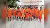 सीवान: महुआरी से बाबा बैद्यनाथ धाम के लिए रवाना हुआ कांवरियों का जत्था