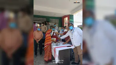 'टीबी मुक्त भारत' अभियान को मिला सहयोग, मझौलिया में 10 मरीजों को निःक्षय पोषण किट वितरित