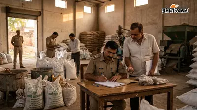 गोदाम में बन रही थी नकली खाद! कृषि विभाग और पुलिस की छापेमारी के बाद संचालक पर केस दर्ज