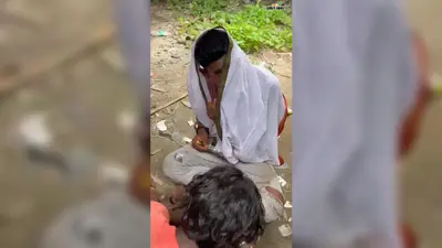 आजमनगर में स्मैक पीते युवकों का वीडियो वायरल, पुलिसकर्मी को दी चुनौती; एसपी ने दिए जांच के आदेश