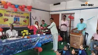 घोसी के आदर्श मध्य विद्यालय में शिक्षिका नीला कुमारी को दी भावभीनी विदाई