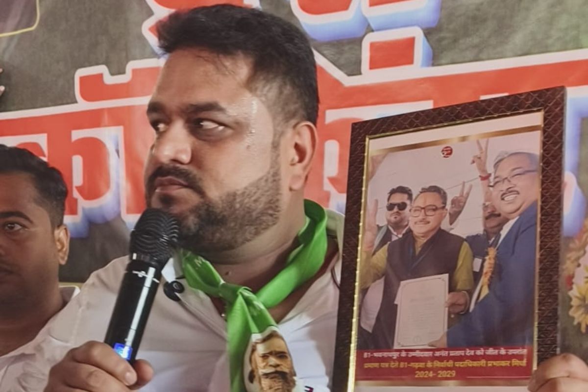 पूर्व मंत्री भानु प्रताप शाही को हराने वाली तिकड़ी टूटी, दीपक देव ने विधायक के खिलाफ ही फूंका बिगुल