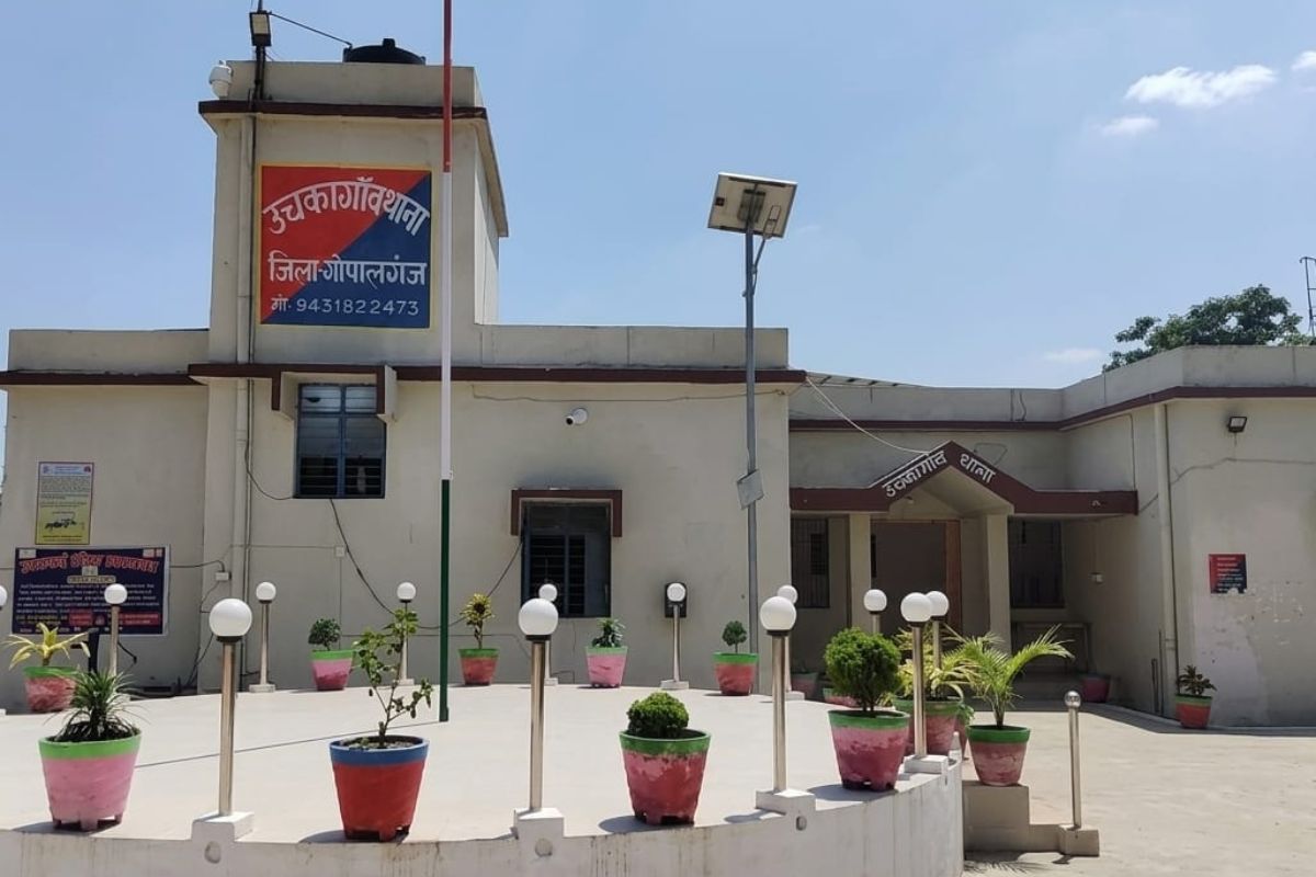 गोपालगंज में ₹2.5 लाख की लूट का दावा, पुलिस के हाथ खाली; जानिए पूरा मामला