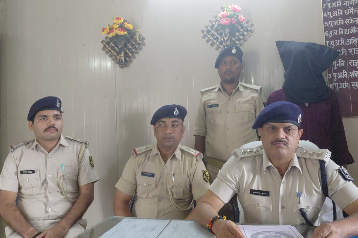 पटना में रिटायर्ड पुलिसकर्मी से 25 लाख की रंगदारी मांगने वाला गिरफ्तार, हत्या की साजिश भी बेनकाब