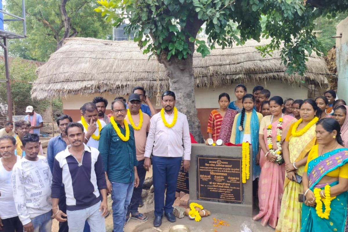 सरायकेला: 3 पंचायतों को मिला PCC सड़क और नाली का तोहफा, कीचड़ और जलजमाव की समस्या होगी दूर