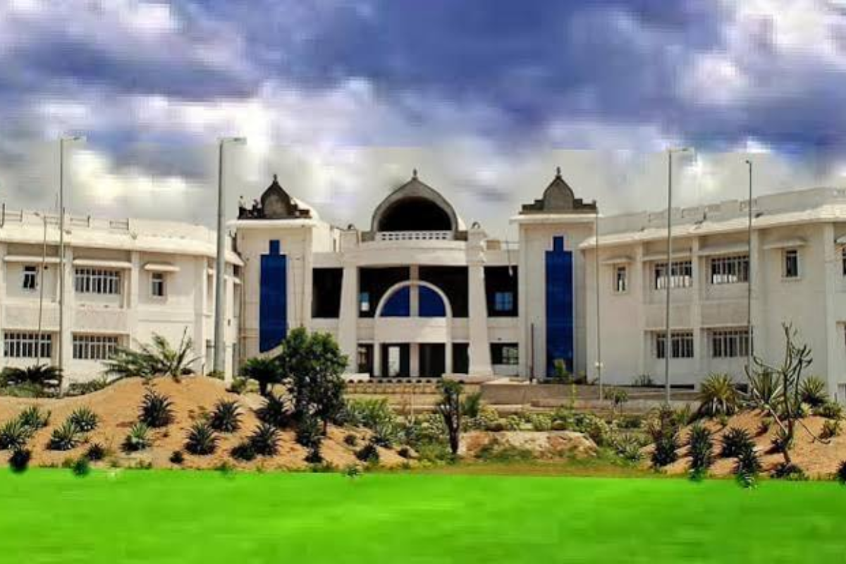 CNLU के छात्रों के लिए जरूरी खबर, कम नंबर आए हैं? 4 जुलाई तक करें री-चेकिंग के लिए आवेदन