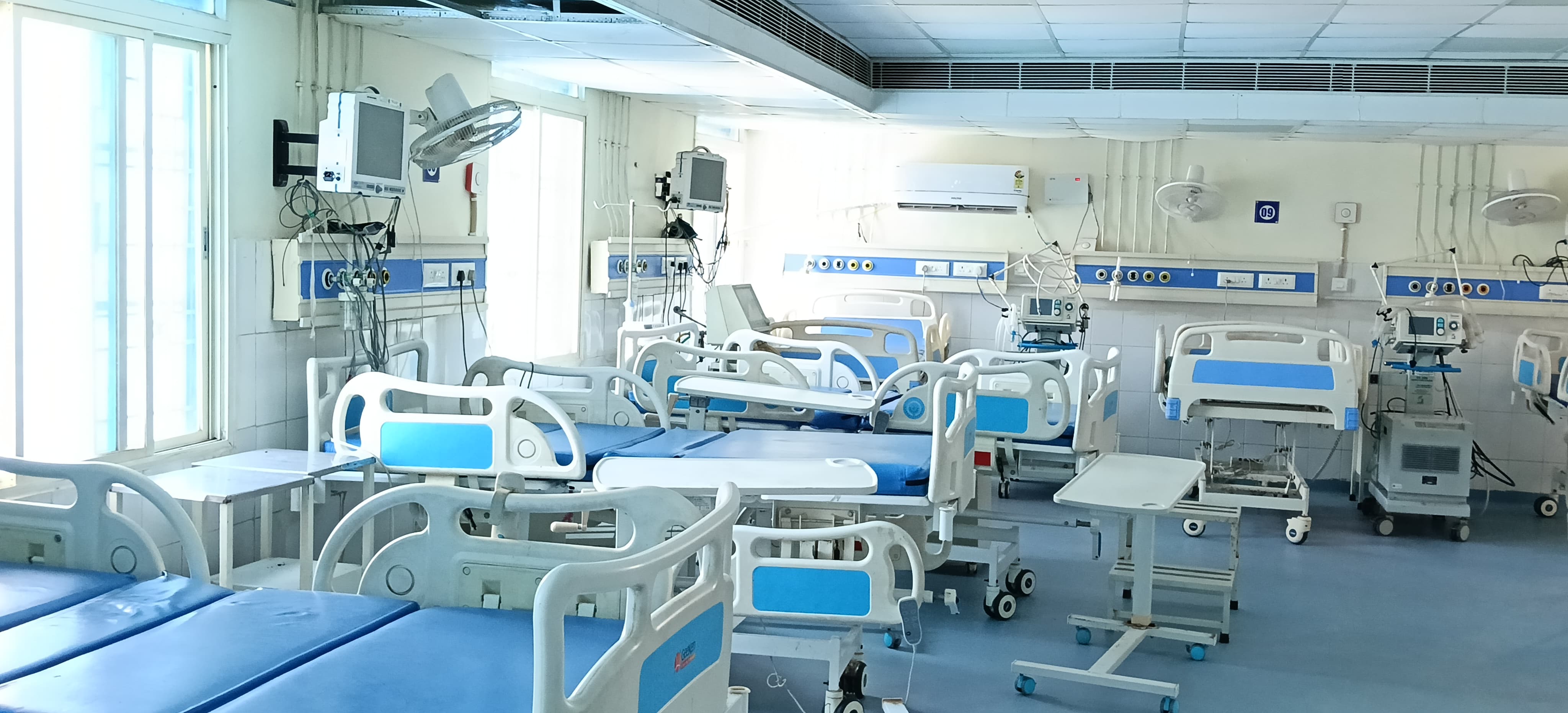 कैमूर के भभुआ सदर अस्पताल में 7 जुलाई से शुरू होगी ICU सेवा, मॉडर्न इक्विपमेंट से होगा इलाज; सेकंड फ्लोर पर 6 बेड का वार्ड तैयार