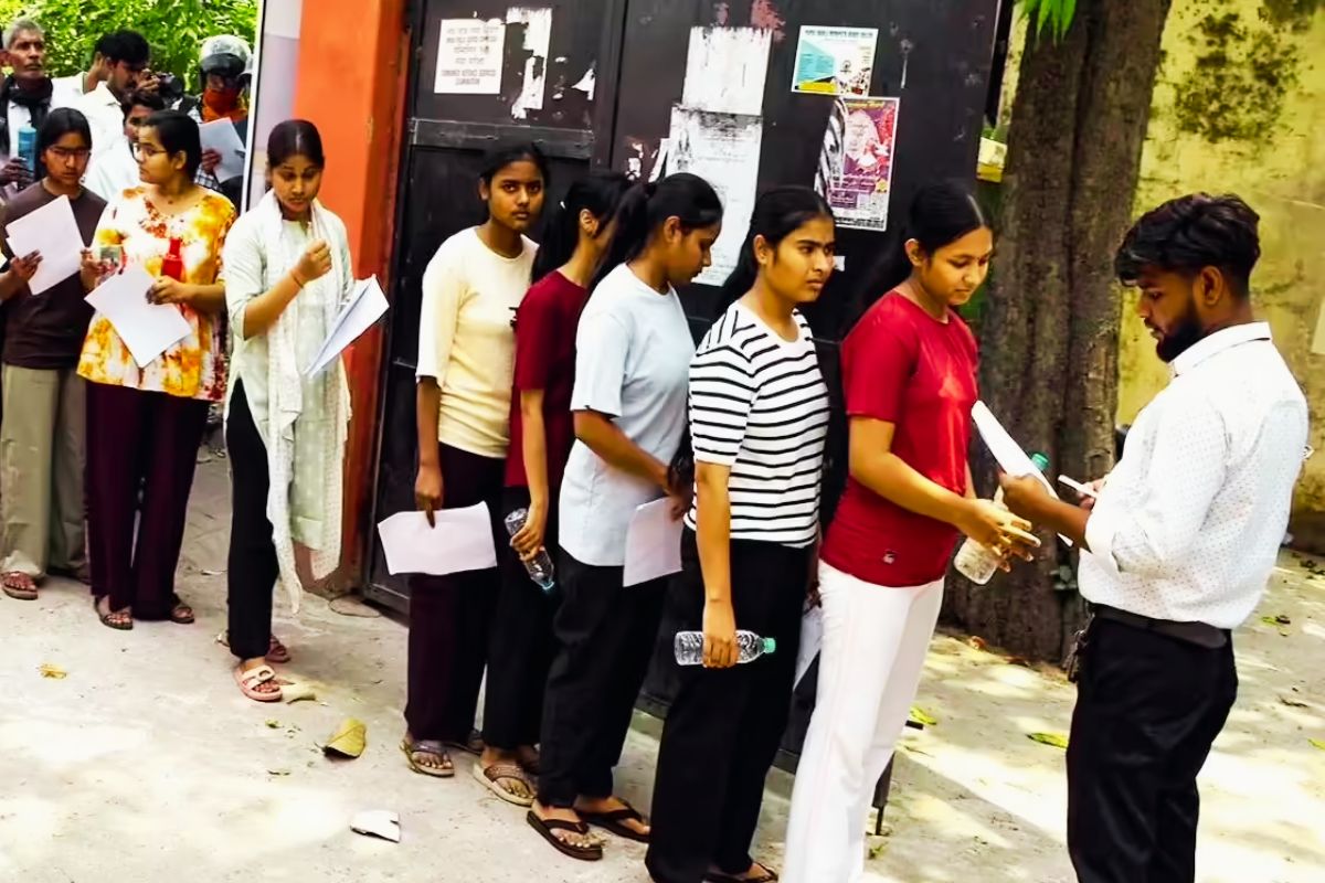 नीट री-एग्जाम फर्जीवाड़ा मामले में नया खुलासा, क्या है कोड 220? पूरे नेटवर्क को खंगालने में जुटी EOU