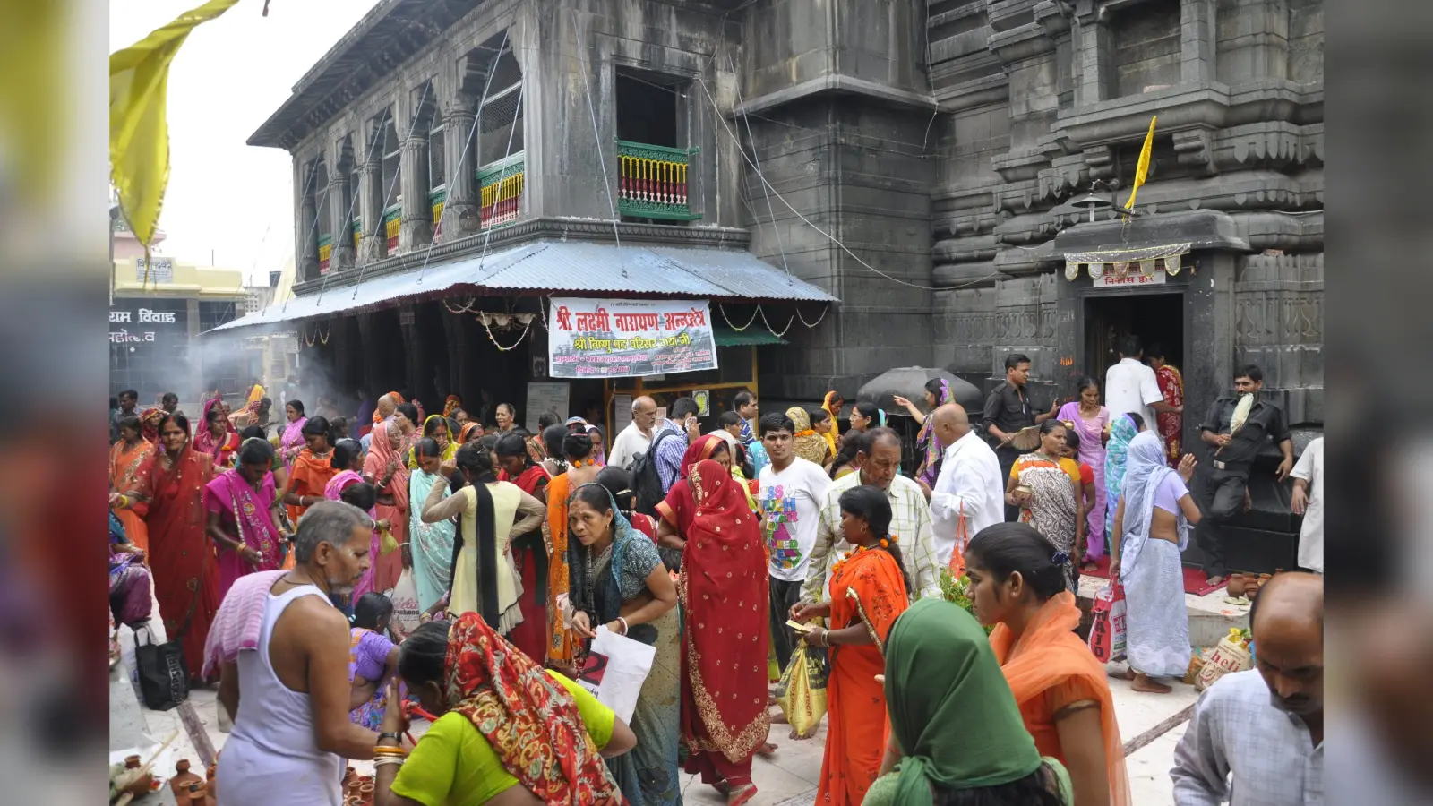 आज का दर्शन : विष्णुपद से लेकर मंगला गौरी तक, जानें मंदिरों की आरती का समय