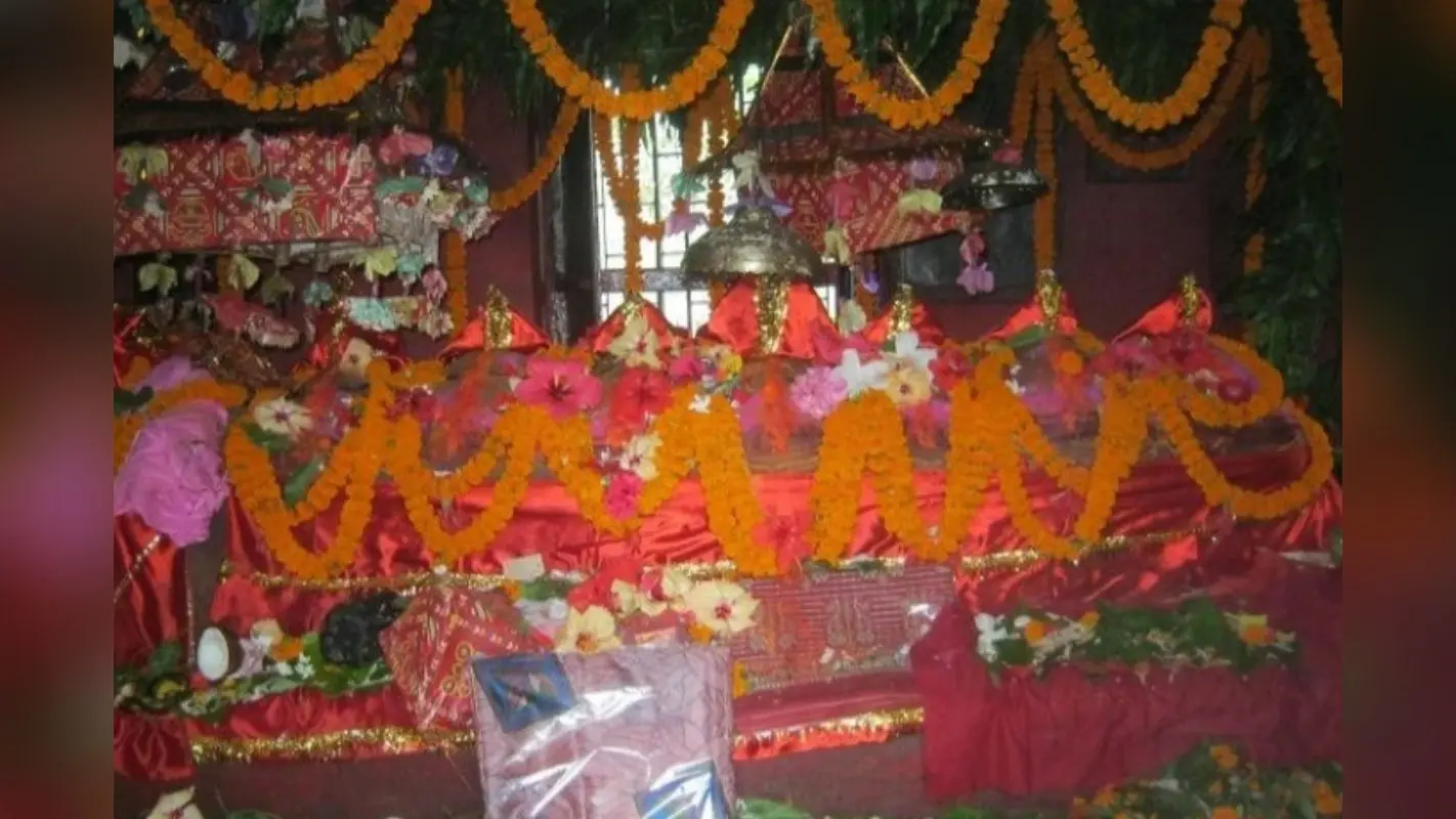 लखीसराय के बड़हिया स्थित 7वीं सदी के प्राचीन मां काली मंदिर की महिमा, जहां हर मुराद पूरी होने की है मान्यता