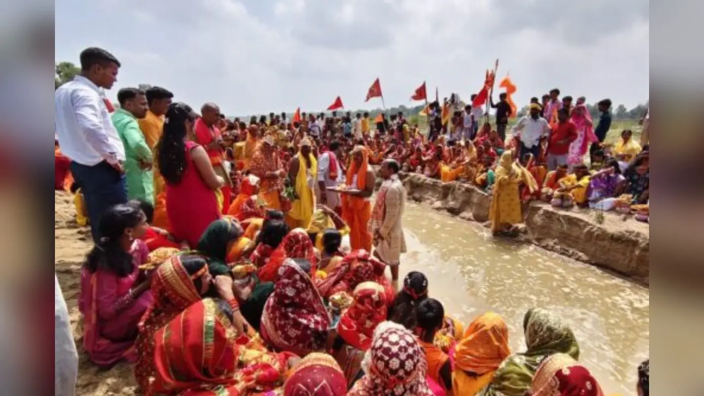 गया जी : डोभी के अमारुत गांव में प्राण प्रतिष्ठा महायज्ञ शुरू, जलभरी यात्रा में उमड़ी श्रद्धालुओं की भीड़