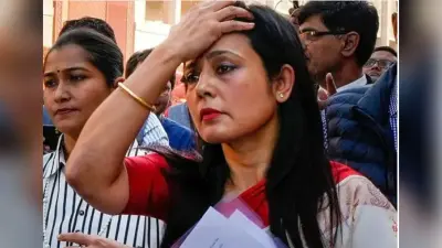 महुआ मोइत्रा के समर्थन में आये विकास रंजन भट्टाचार्य, “अंडा थेरेपी” कल्चर को बताया शर्मनाक