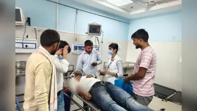 भोजपुर में दो सड़क हादसों में चार युवक घायल, एक की हालत गंभीर; पटना रेफर