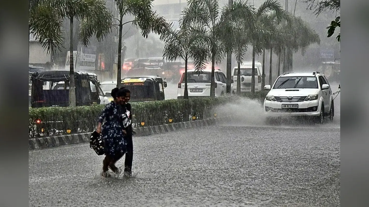 आज कैसा रहेगा मौसम? जानें बारिश, तापमान और IMD का ताजा अपडेट