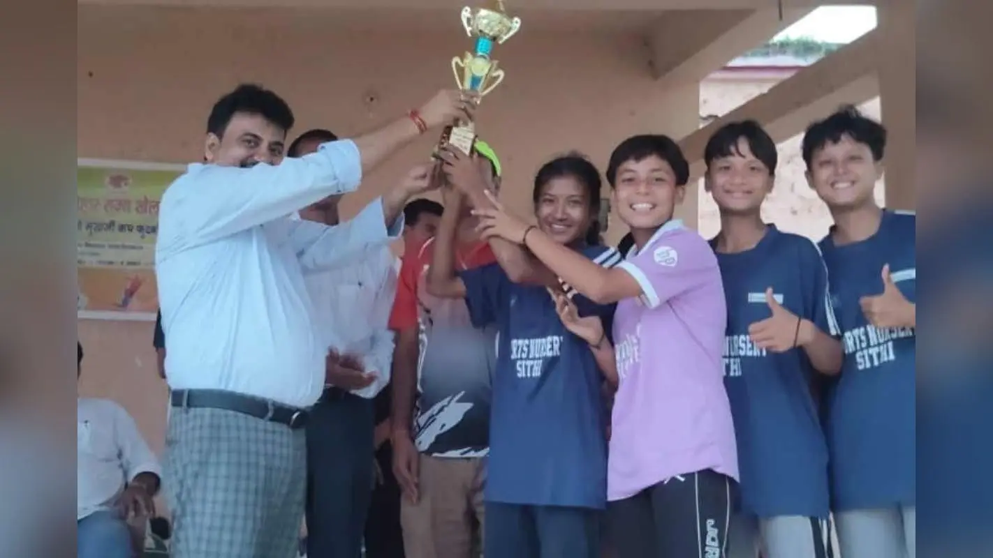 Champaran Football Win: हैट्रिक चैंपियन बनीं बखरी की बेटियां, लगातार तीसरी बार जीता सुब्रतो मुखर्जी कप का जिला खिताब