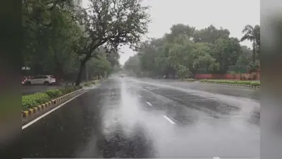 दिल्ली में मानसून की पहली बारिश, उमस और गर्मी से मिली राहत