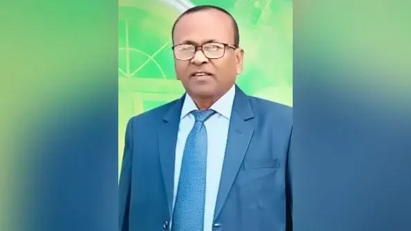 गोपालगंज: भोरे के बीईओ लखेंद्र दास बने जिला कार्यक्रम पदाधिकारी, पदोन्नति पर शिक्षा जगत में खुशी की लहर