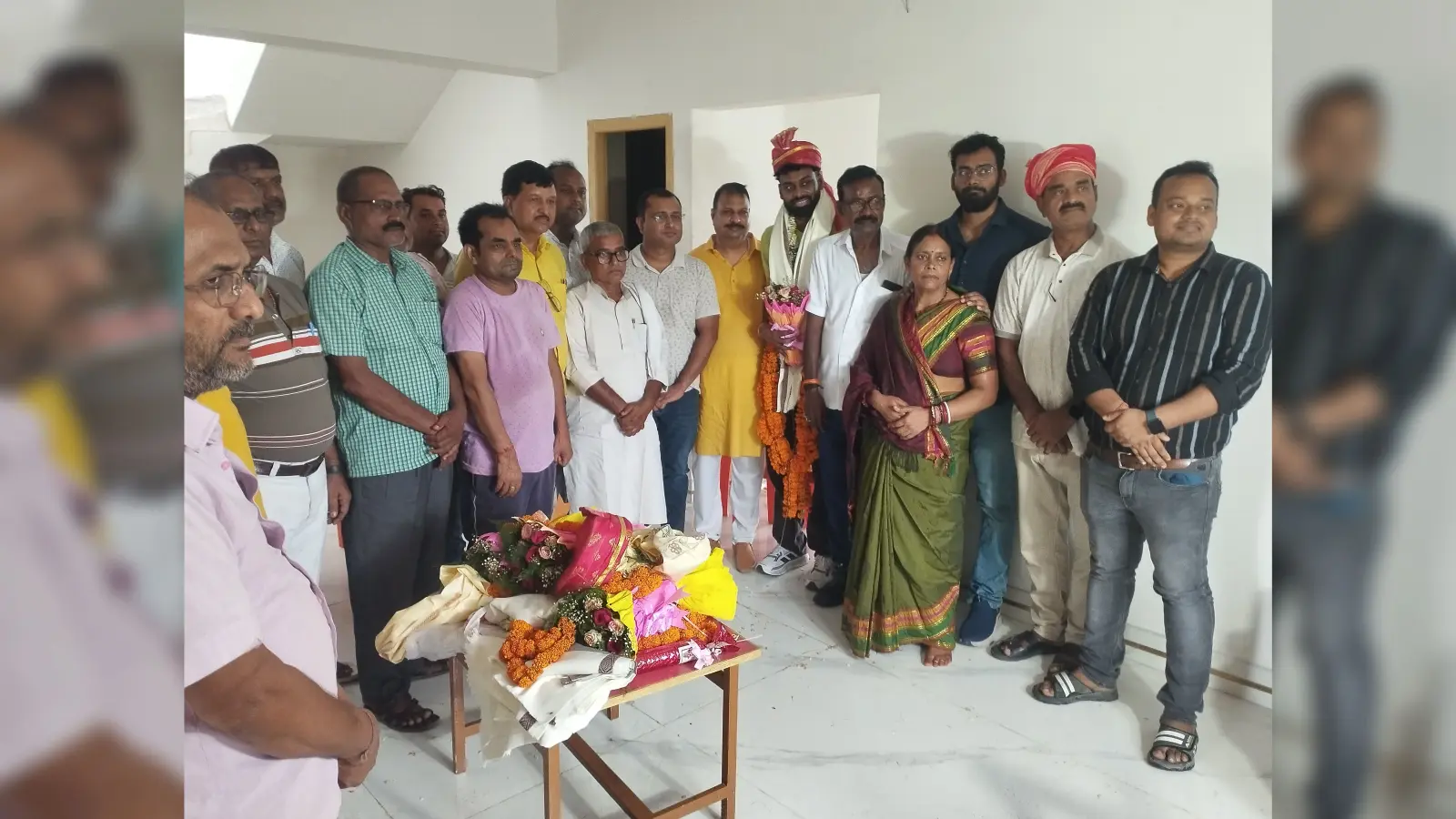 70वीं BPSC में अधिकारी बनकर लौटे अभिषेक रंजन, जंदाहा और हाजीपुर के लोगों ने किया भव्य स्वागत