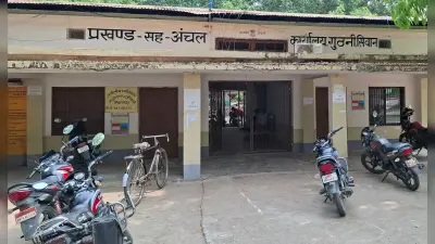 सीवान के गुठनी अंचल में तीन राजस्व कर्मियों के भरोसे 10 पंचायत और नगर पंचायत, लोगों के जरूरी काम हो रहे प्रभावित