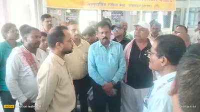 सारण: जलालपुर PHC पहुंचे डीएम वैभव श्रीवास्तव, टीबी मुक्त भारत अभियान में जनप्रतिनिधियों को सौंपी बड़ी जिम्मेदारी
