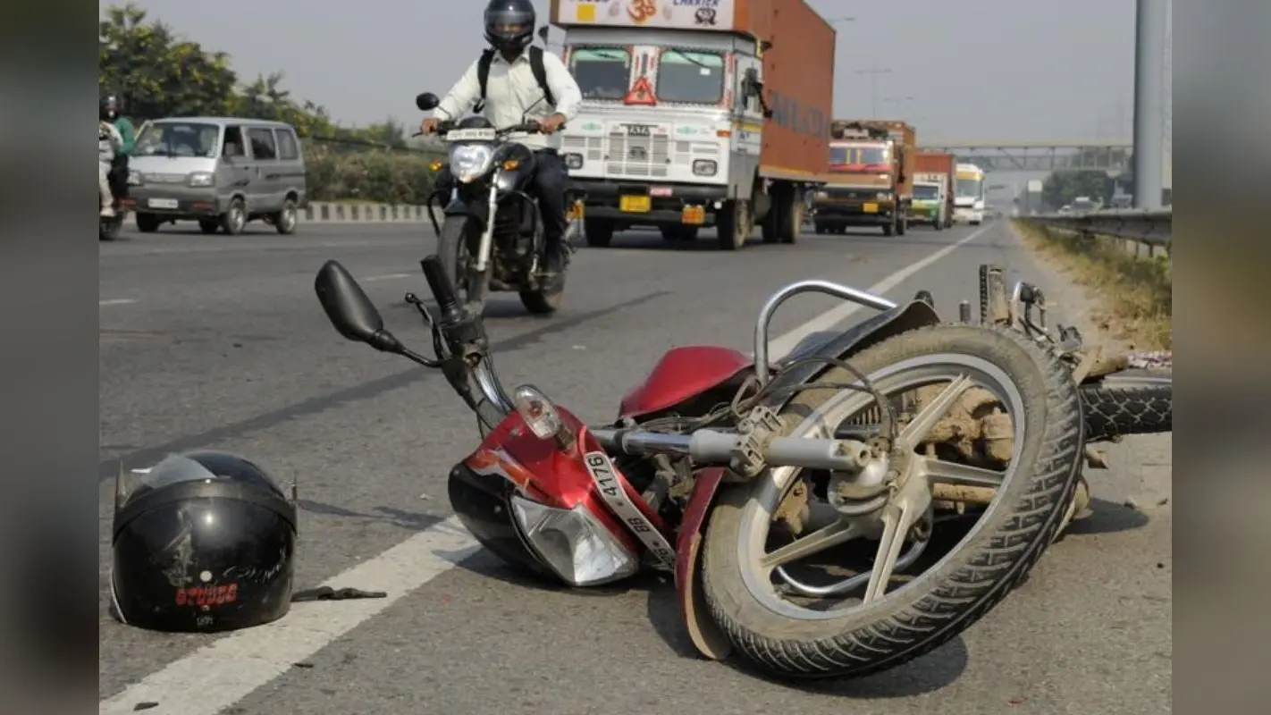 वैशाली में बदला मौसम का मिजाज, काले बादलों और ठंडी हवाओं से लोगों को राहत, किसानों में जगी नई उम्मीद