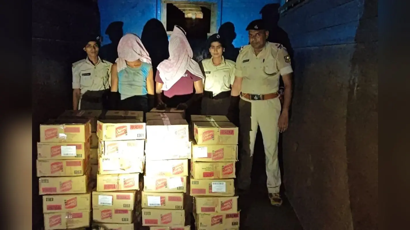जहानाबाद में ट्रक से 822.96 लीटर विदेशी शराब जब्त, दो तस्कर गिरफ्तार