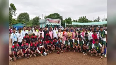 खूंटपानी में चुरगुई फुटबॉल टूर्नामेंट का समापन, जेपी इलेवन स्टार बंडोमुंडा बना चैंपियन