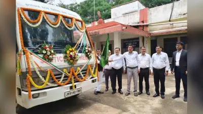 घर-घर पहुंचेगी कानून की जानकारी, लातेहार में निकला चलंत लोक अदालत वाहन