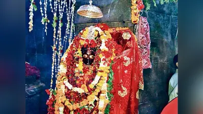 Kaimur News : मुंडेश्वरी धाम में उमड़ा आस्था का सैलाब, जानें क्यों खास है शुक्रवार की आरती