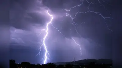 छाता लेकर हीं निकलें, सारण में आज गरज-चमक और आंधी के साथ भारी बारिश की चेतावनी, दिनभर छाए रहेंगे बादल