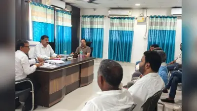 गढ़वा में SIR को लेकर बैठक, SDO ने राजनीतिक दलों से की सहयोग की अपील