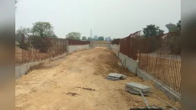 सरायकेला में 5.5 करोड़ की एप्रोच रोड निर्माण पर अनियमितता का आरोप, भाजपा नेता ने डीसी से की जांच की मांग