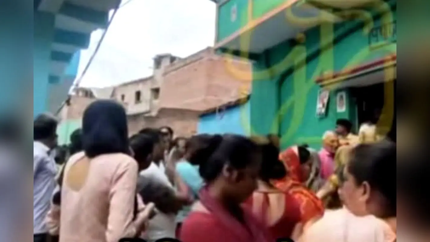 नवादा में आत्महत्या या साजिश? किराए के मकान में पंखे से लटका मिला विवाहिता का शव, जांच में जुटी पुलिस