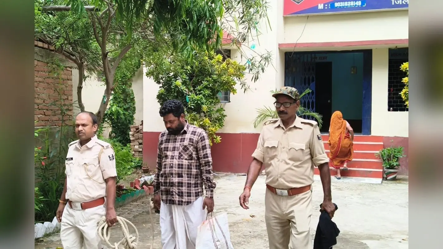 मानिकपुर थाना पुलिस ने मेंटेनेंस वारंट के आरोपी को किया गिरफ्तार, कोर्ट में किया पेश