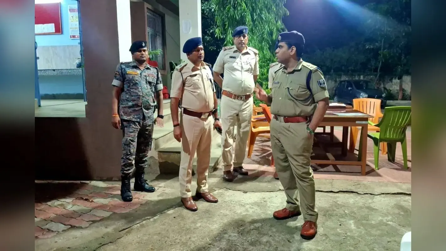 बांका एसपी ने अमरपुर थाने का किया औचक निरीक्षण, लंबित कांडों के शीघ्र निष्पादन का दिया निर्देश