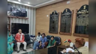 एसपी विश्वजीत दयाल ने जनसुनवाई में सुनीं लोगों की समस्याएं, त्वरित कार्रवाई के दिए निर्देश