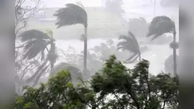 UP Weather: आज रात यूपी में कैसा रहेगा मौसम, पूर्वांचल में भारी बारिश का अलर्ट, जानें अगले 24 घंटे का हाल
