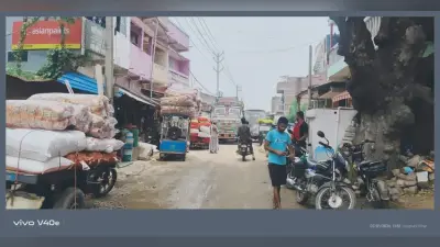 पीरी बाजार में दुकानदारों की मनमानी से रोज लग रहा जाम, सड़क पर लोडिंग-अनलोडिंग बनी बड़ी समस्या
