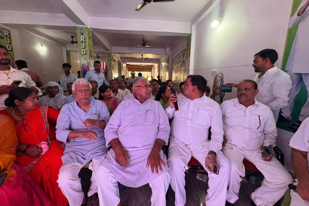नवादा में राजद का 30वां स्थापना दिवस: तेजस्वी यादव बोले—बिहार में कानून-व्यवस्था चौपट, बेरोजगारी-महंगाई पर सरकार को घेरा