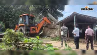 कोर्ट के आदेश पर कहरा में चला बुलडोजर, सिंचाई विभाग की नहर किनारे वर्षों पुराने अतिक्रमण को प्रशासन ने हटाया