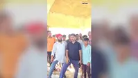 24 वर्षों से कब्जा किए गए आंगनबाड़ी केंद्र पर बीडीओ की बड़ी कार्रवाई, अवैध कब्जाधारियों पर चला बरडीहा प्रशासन का डंडा